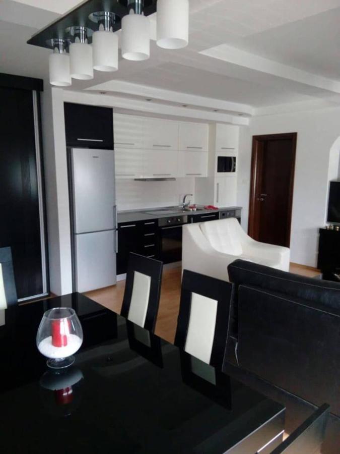 ביטולה Brand New Apt In City Center מראה חיצוני תמונה